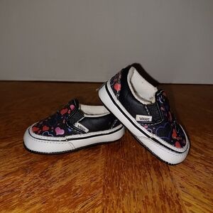 INFANT/TODDLER VANS Classic Slip-On (Glitter Hearts) Black/Hot Pink. Gently used